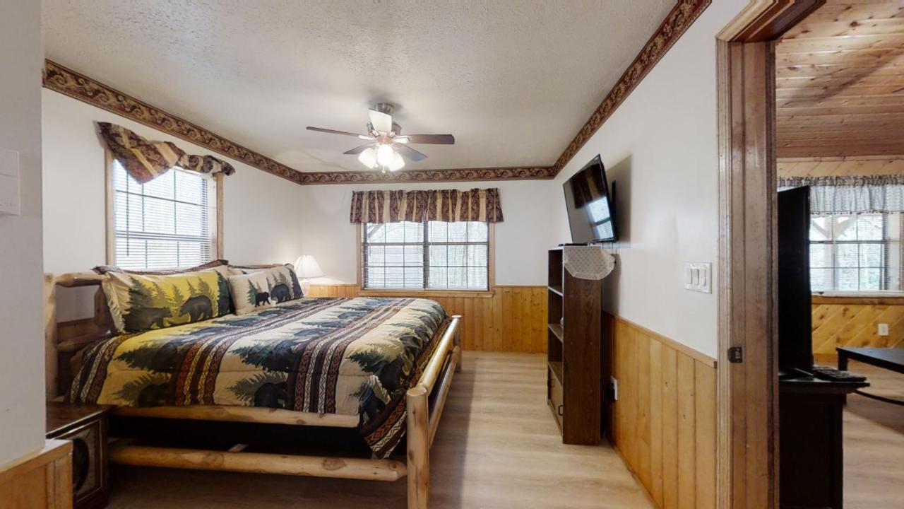 Little Mountain Hideaway Cabin Pigeon Forge Esterno foto